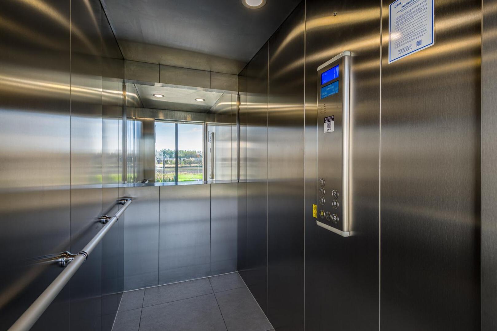 Apartament Lubliniecka Z Pieknym Widokiem Na Radiostacje Gliwice Luaran gambar